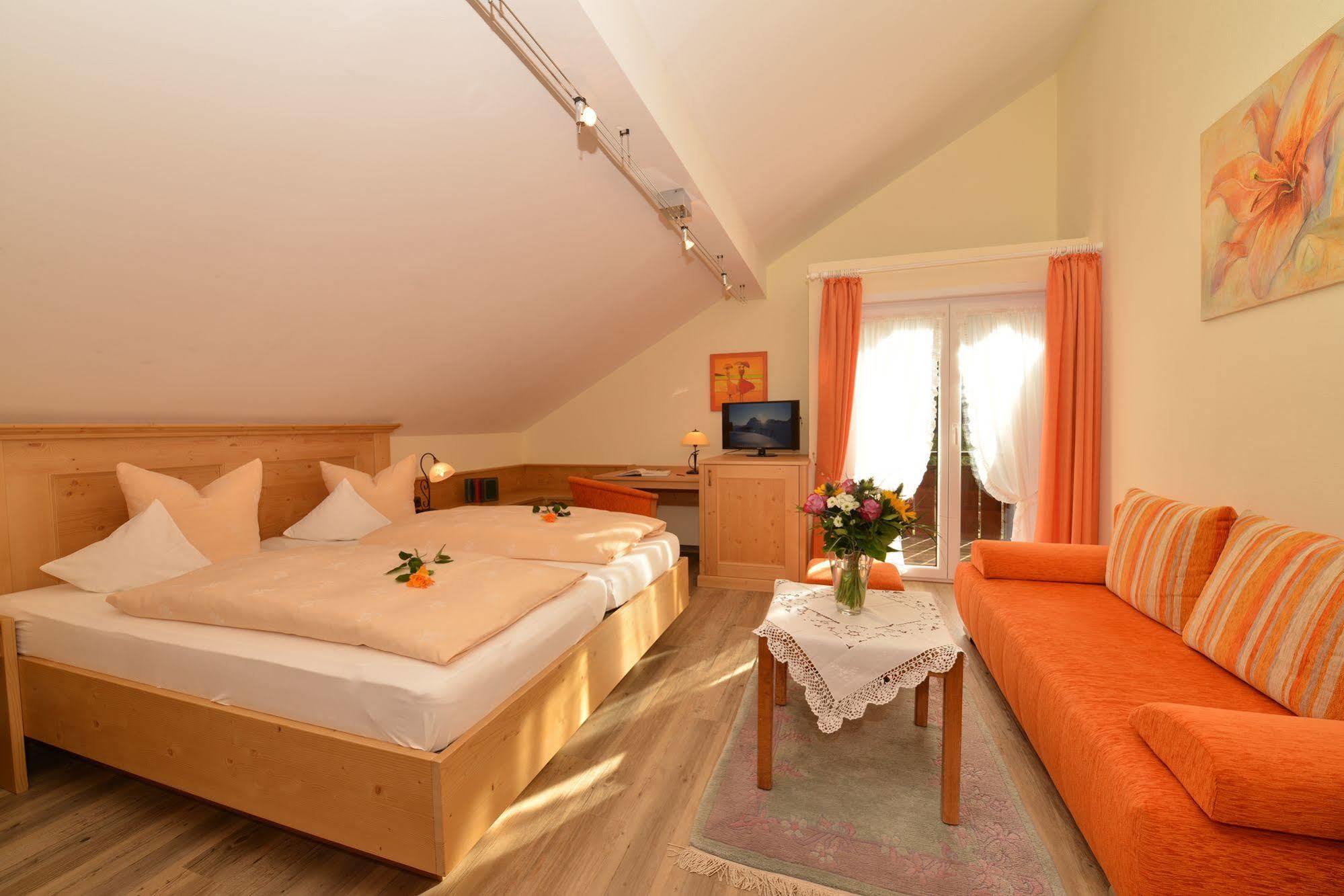 Hotel Adler Garni Hirschegg  Exterior photo